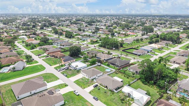 1556 SW Crater Avenue, Port St. Lucie, FL 34953
