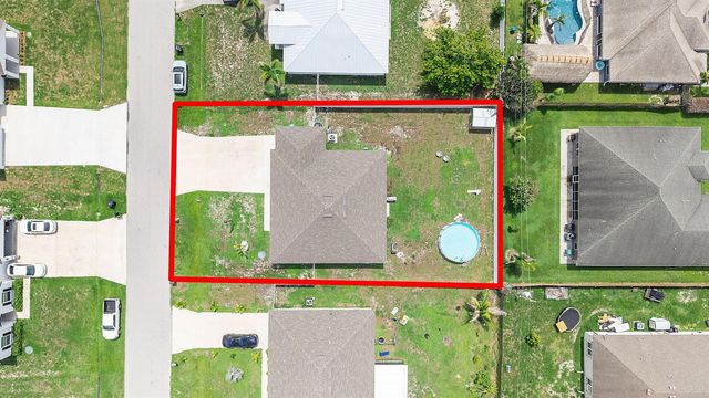 1556 SW Crater Avenue, Port St. Lucie, FL 34953