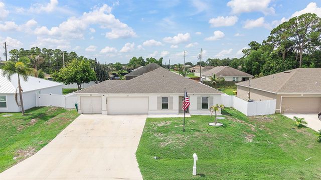 1556 SW Crater Avenue, Port St. Lucie, FL 34953