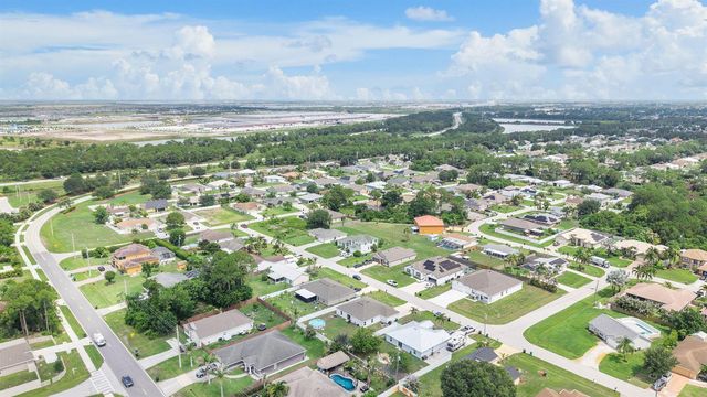 1556 SW Crater Avenue, Port St. Lucie, FL 34953
