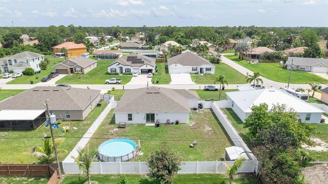 1556 SW Crater Avenue, Port St. Lucie, FL 34953