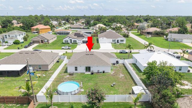 1556 SW Crater Avenue, Port St. Lucie, FL 34953