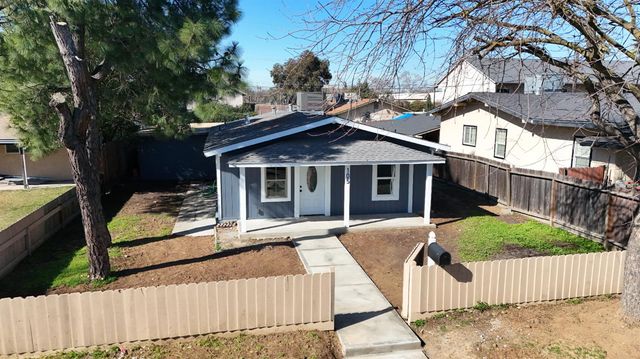 105 Pleasant St, Modesto, CA 95354