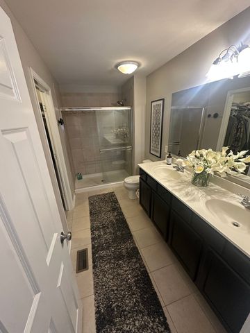 15371 Sheffield Square Parkway, Orland Park, IL 60462