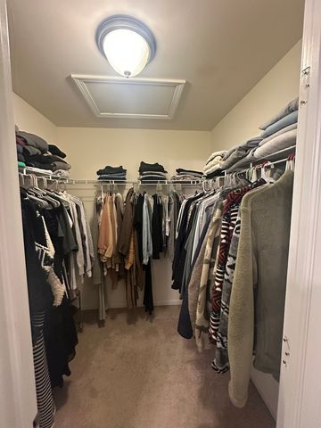 15371 Sheffield Square Parkway, Orland Park, IL 60462