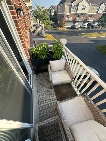 15371 Sheffield Square Parkway, Orland Park, IL 60462