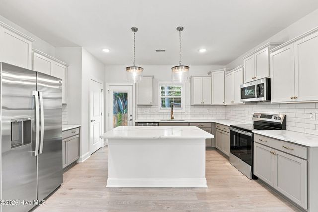 220 Telluride Court, Aberdeen, NC 28315