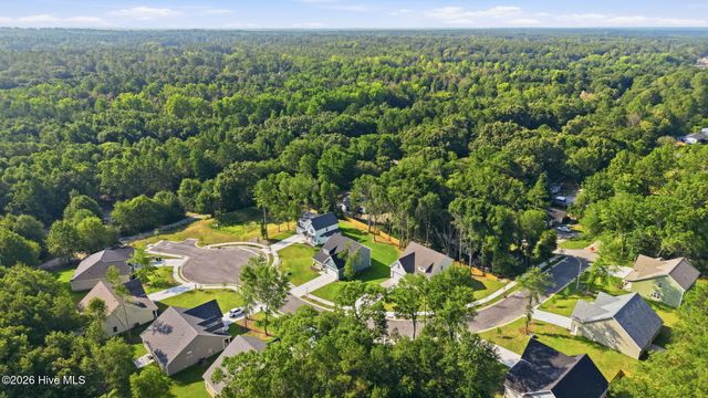 220 Telluride Court, Aberdeen, NC 28315