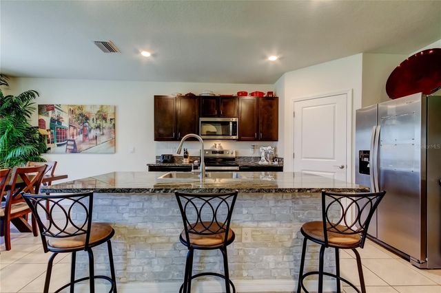 2933 MAIDEN GRASS ISLE, Wesley Chapel, FL 33543