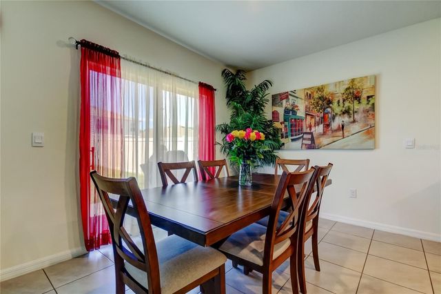 2933 MAIDEN GRASS ISLE, Wesley Chapel, FL 33543