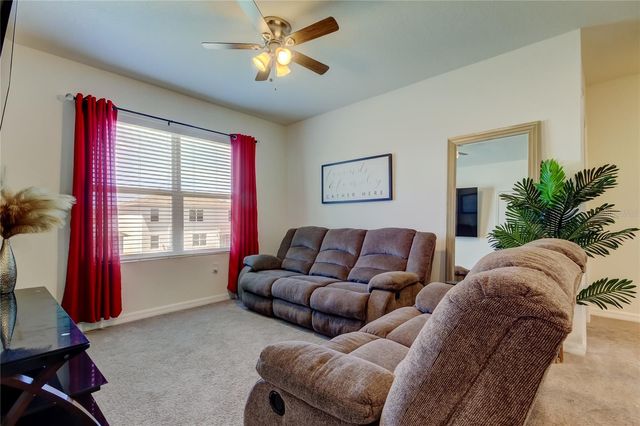 2933 MAIDEN GRASS ISLE, Wesley Chapel, FL 33543