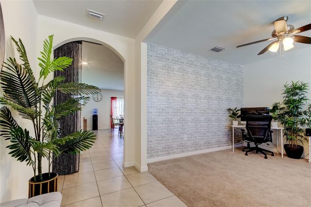 2933 MAIDEN GRASS ISLE, Wesley Chapel, FL 33543