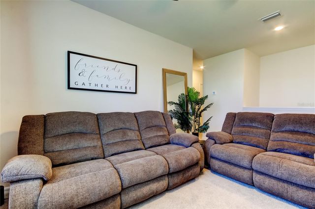 2933 MAIDEN GRASS ISLE, Wesley Chapel, FL 33543