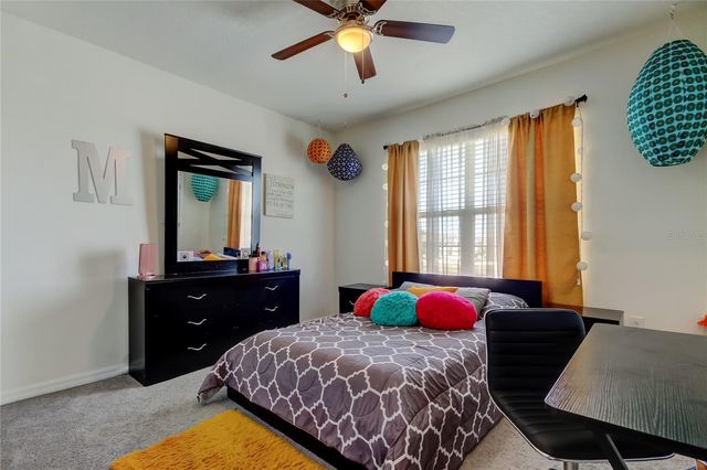 2933 MAIDEN GRASS ISLE, Wesley Chapel, FL 33543