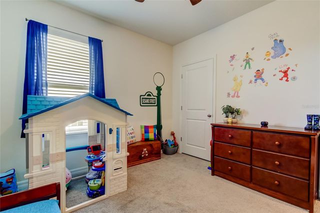 2933 MAIDEN GRASS ISLE, Wesley Chapel, FL 33543