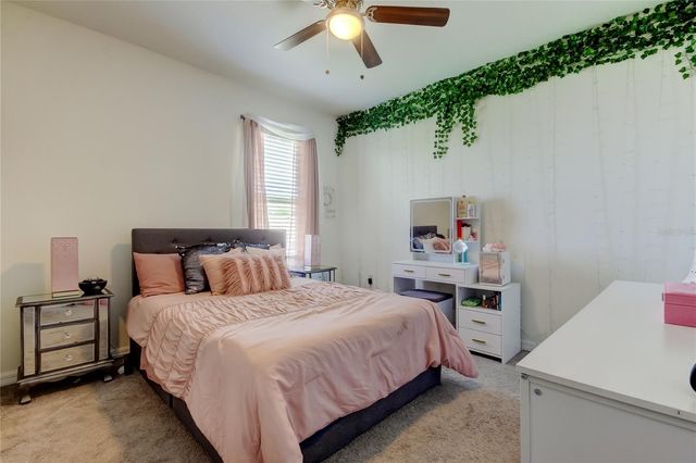 2933 MAIDEN GRASS ISLE, Wesley Chapel, FL 33543