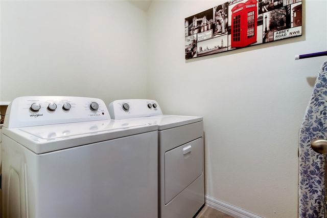 2933 MAIDEN GRASS ISLE, Wesley Chapel, FL 33543