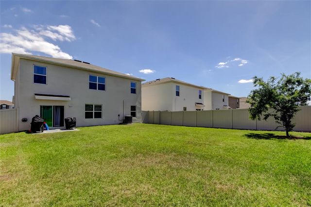 2933 MAIDEN GRASS ISLE, Wesley Chapel, FL 33543