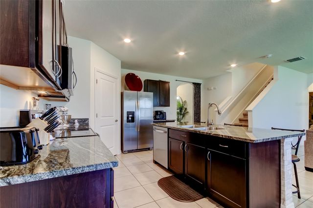 2933 MAIDEN GRASS ISLE, Wesley Chapel, FL 33543