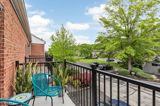 8 Maddaket, Scotch Plains Twp., NJ 07076