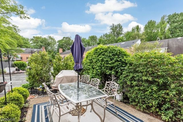 8 Maddaket, Scotch Plains Twp., NJ 07076