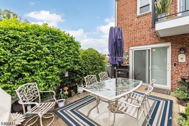 8 Maddaket, Scotch Plains Twp., NJ 07076