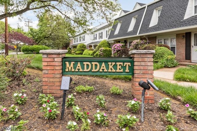 8 Maddaket, Scotch Plains Twp., NJ 07076
