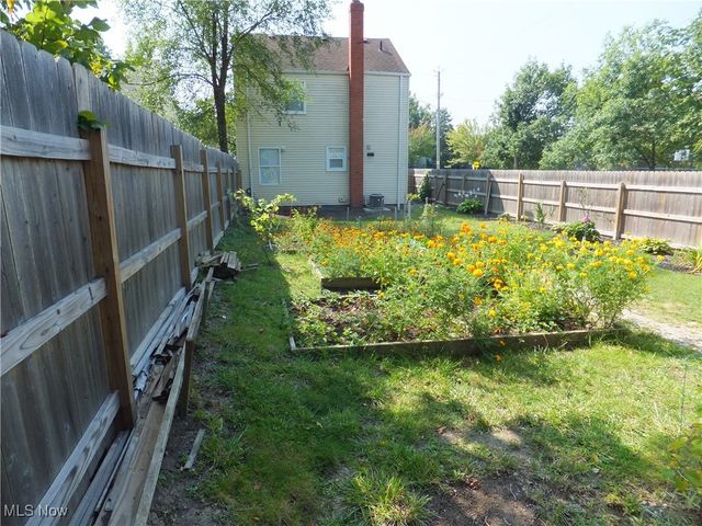 10201 Dove Avenue, Cleveland, OH 44105