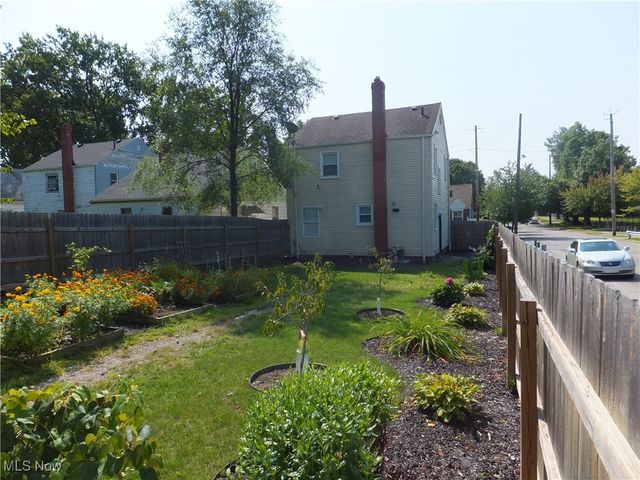 10201 Dove Avenue, Cleveland, OH 44105