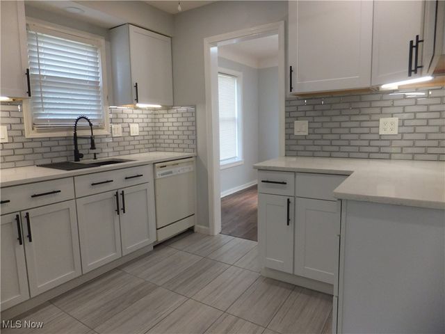 10201 Dove Avenue, Cleveland, OH 44105