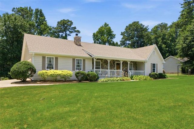 230 Pine Tree Lane, Mcdonough, GA 30252