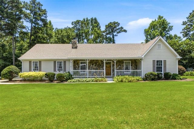 230 Pine Tree Lane, Mcdonough, GA 30252