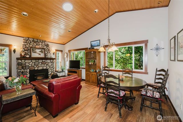 17717 E State Route 3, Allyn, WA 98524