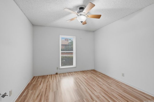 6118 Windy Knoll, Windcrest, TX 78239