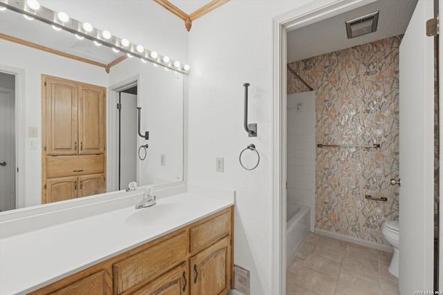6118 Windy Knoll, Windcrest, TX 78239