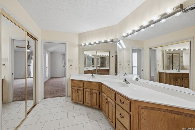 6118 Windy Knoll, Windcrest, TX 78239
