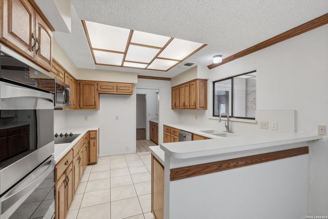 6118 Windy Knoll, Windcrest, TX 78239