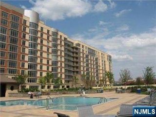 8100 RIVER Road 708, North Bergen, NJ 07047