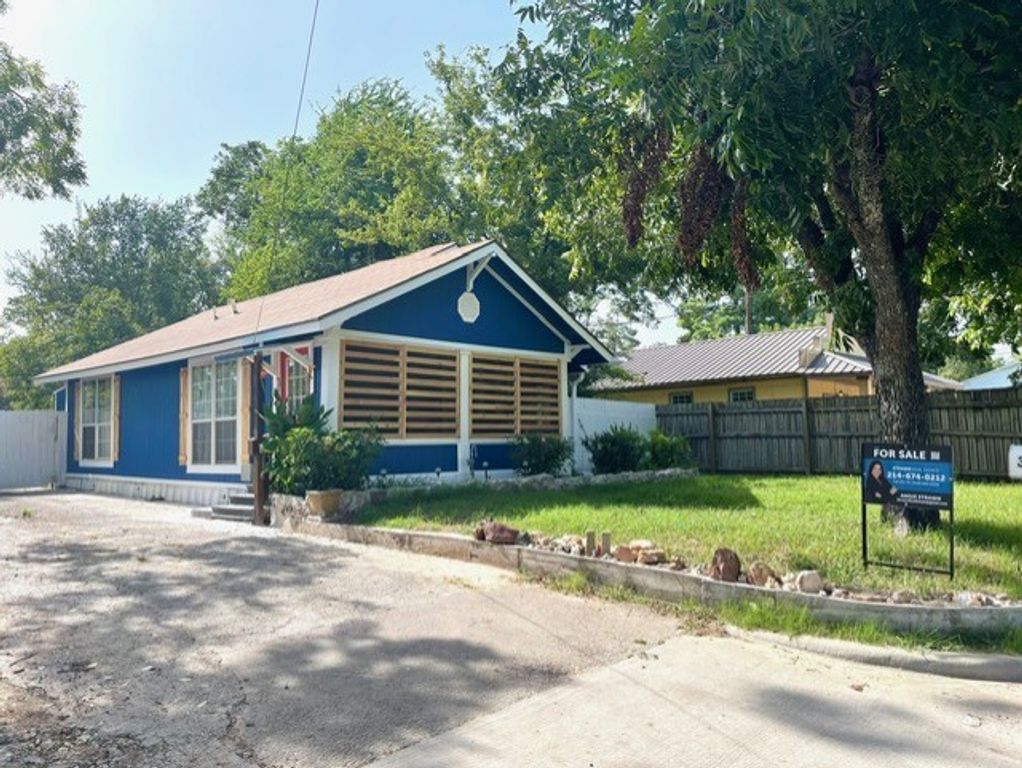 315 Locust Street S, Sulphur Springs, TX 75482