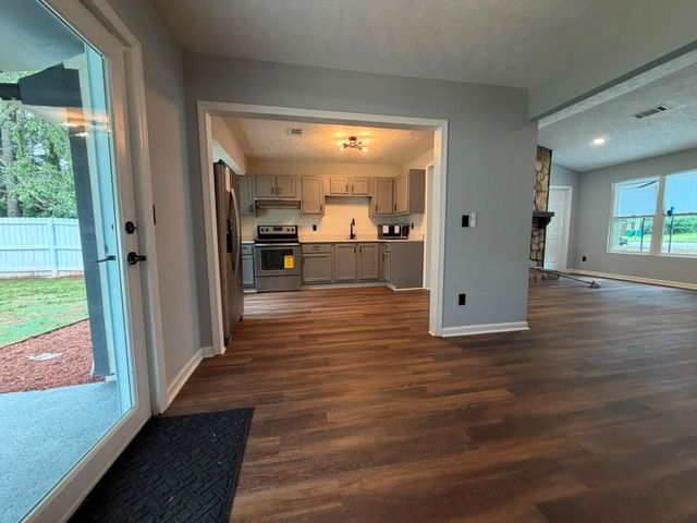 5602 Phillips Drive, Morrow, GA 30260
