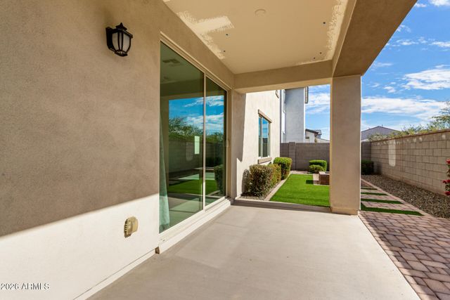 9243 E SECTOR Drive, Mesa, AZ 85212