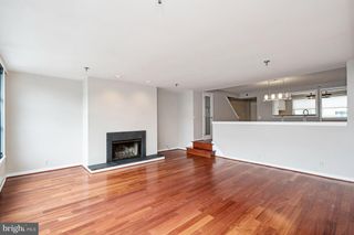 7 N COLUMBUS BLVD #223, Philadelphia, PA 19106
