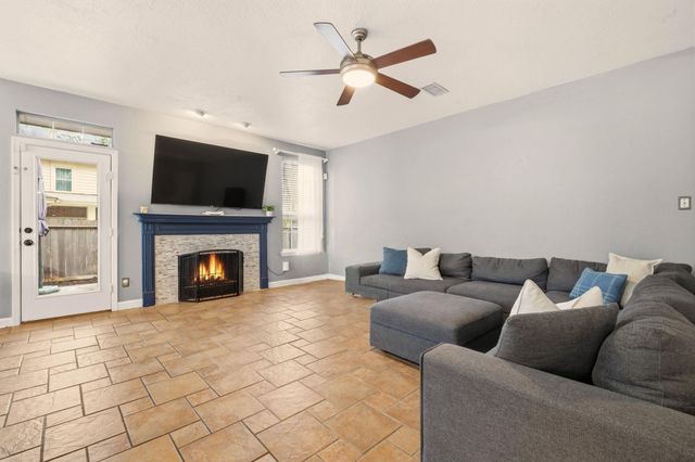 60 W Twinberry Place, The Woodlands, TX 77381