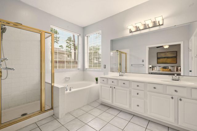 60 W Twinberry Place, The Woodlands, TX 77381