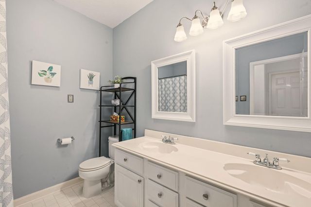 60 W Twinberry Place, The Woodlands, TX 77381