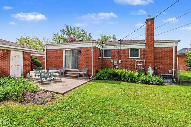 6181 N Bankle Court, Dearborn Heights, MI 48127