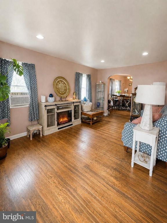 600 CEDAR AVE, DARBY, PA 19023 — photo 2