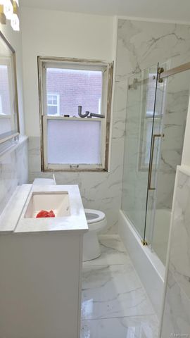 826 Etowah Avenue, Royal Oak, MI 48067