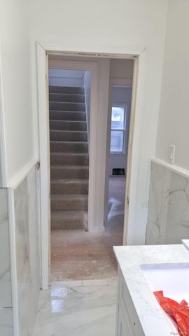 826 Etowah Avenue, Royal Oak, MI 48067
