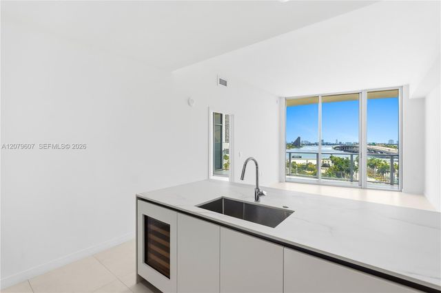 1400 Biscayne Boulevard 804, Miami, FL 33132